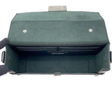 将图像加载到图库查看器中，FENDI Baguette Soft Trunk in collaboration with Marc Jacobs Black7VA565 Leather
