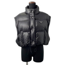 Load image into Gallery viewer, PRADA Cropped Vest/Down Jacket Triangle Logo 24 Size 40 Black291805 Nylon100%
