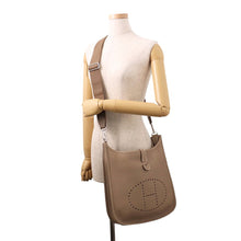 Load image into Gallery viewer, HERMES Evelyn 3 Etoupe Taurillon Kellemans Size GM
