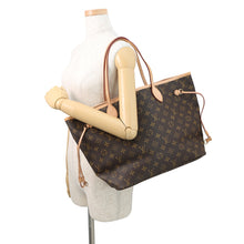 Load image into Gallery viewer, LOUIS VUITTON Neverfull BeigeM40156 Monogram Size MM
