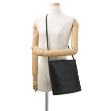 Load image into Gallery viewer, CELINE Triomphe bucket bag Black118293 Calf Leather Size Small
