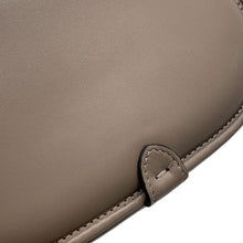 将图像加载到图库查看器中，FENDI C'mon Shoulder Bag Greige8BS082 Leather Size Small
