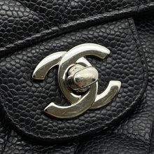 Load image into Gallery viewer, CHANEL Matelasse Double Flap ChainShoulder Bag BlackA01112 Caviar Leather Size 25
