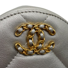Load image into Gallery viewer, CHANEL CHANEL19 Round ChainShoulder Bag SilverAP0945 Lambskin
