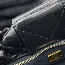 将图像加载到图库查看器中，CHANEL Matelasse Ribbon Bow Bag 2WAY Handbag BlackAS5851 Lambskin
