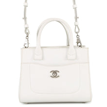 将图像加载到图库查看器中，CHANEL Neo Executive 2WAY Handbag WhiteA69929 Leather Size Small
