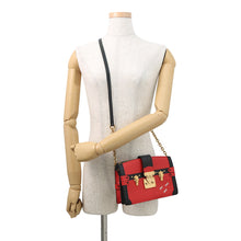 将图像加载到图库查看器中，LOUIS VUITTON Trunk Clutch RedM51697 Epi Leather
