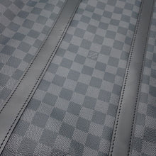 将图像加载到图库查看器中，LOUIS VUITTON Keepall Bandouliere NoirN41413 Damier Graphite Size 55
