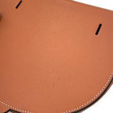 将图像加载到图库查看器中，LOEWE Anagram Heel Bag Shoulder Bag Tan Leather
