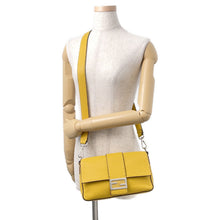 将图像加载到图库查看器中，FENDI Selleria Baguette for Men Waist Bag Yellow/Black7VA472 Leather
