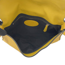 将图像加载到图库查看器中，FENDI Selleria Baguette for Men Waist Bag Yellow/Black7VA472 Leather
