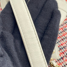 将图像加载到图库查看器中，CHANEL CC Logo Flap Chainshoulder Bag White/Multicolor Tweed Leather
