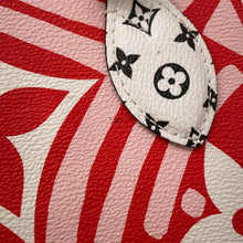 Load image into Gallery viewer, LOUIS VUITTON Onthego Red Monogram Giant LV Crafty Size GM

