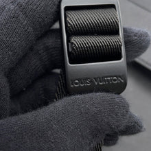 Load image into Gallery viewer, LOUIS VUITTON Messenger NoirM52176 Dark Infiniti Size PM
