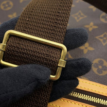 Load image into Gallery viewer, LOUIS VUITTON Pochette Bosphore BrownM40044 Monogram

