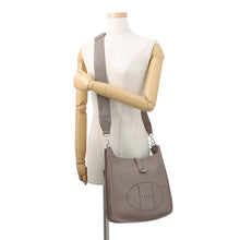 将图像加载到图库查看器中，HERMES Evelyne 3 Etain Taurillon Clemence Size PM
