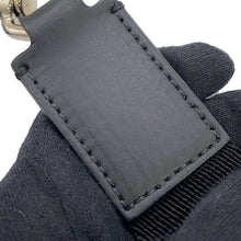 将图像加载到图库查看器中，Valentino Garavani Full logo Shoulder Bag Black/White Leather
