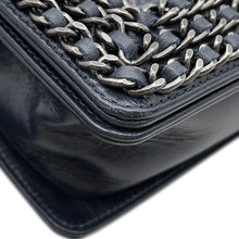 将图像加载到图库查看器中，CHANEL Boy Chanel ChainShoulder Bag NavyA67085 Lambskin Size 20
