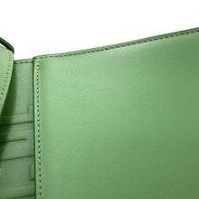 将图像加载到图库查看器中，Dior 30 Montaigne Montaigne Shoulder Bag GreenM9203UMOS Box Calf LeatherLeather
