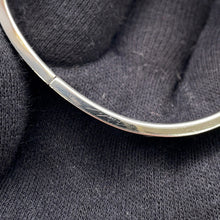 将图像加载到图库查看器中，HERMES Clic Crack ClicH Size PM White/Silver Metal Enamel
