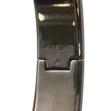 将图像加载到图库查看器中，HERMES Clic Crack ClicH Size PM White/Silver Metal Enamel
