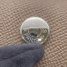 Load image into Gallery viewer, HERMES Nap To Go Etoupe Epsom
