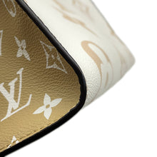 Load image into Gallery viewer, LOUIS VUITTON Onthego Creme/Khaki/BeigeM44571 Monogram / Giant Size GM
