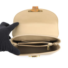 将图像加载到图库查看器中，CELINE Teen Nino 2wayBag cappuccino118113FXK Calf Leather
