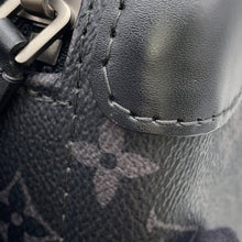 Load image into Gallery viewer, LOUIS VUITTON Horizon・Clutch NoirM45579 Monogram Eclipse
