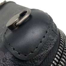 Load image into Gallery viewer, LOUIS VUITTON Horizon・Clutch NoirM45579 Monogram Eclipse
