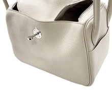 Load image into Gallery viewer, HERMES Lindy Beton Taurillon Clemence Size 26
