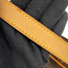 Load image into Gallery viewer, LOUIS VUITTON Pochette・Croissant RedM51510 Monogram
