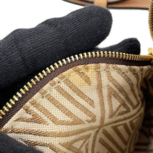 将图像加载到图库查看器中，Chloe Dahlia 2WAY Handbag BeigeCHC20US361C62 Leather Size Small
