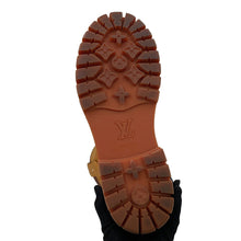 Load image into Gallery viewer, LOUIS VUITTON Timberland LV x Timberland Collaboration Mid Boots Beige/Brown Nubuck Leather Size 9.5
