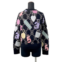 Load image into Gallery viewer, CHANEL Logo sweateater Size 36 Black/MulticolorP72298 Cashmere99% Elastine1%
