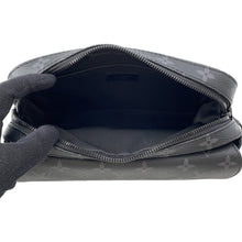 将图像加载到图库查看器中，LOUIS VUITTON Steamer Messenger NoirM45585 Monogram Eclipse
