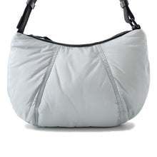 将图像加载到图库查看器中，MONCLER Hobo Blanket Small Light Blue/Black Nylon
