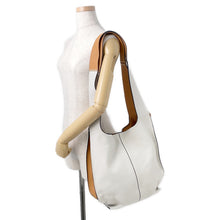 将图像加载到图库查看器中，LOEWE 2WAYBag Ivory/Brown321.12BT22 Leather
