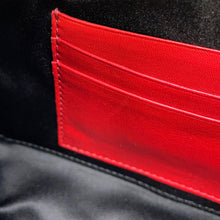 将图像加载到图库查看器中，Valentino Garavani Rock Studded Embossed ChainShoulder Bag GunMetalicQW0P0R59IIZ Patent Leather
