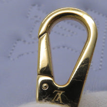 Load image into Gallery viewer, LOUIS VUITTON Pop My Heart Pouch lilacM82041 Monogram Leather
