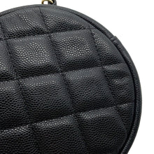 将图像加载到图库查看器中，CHANEL Matelasse Round ChainShoulder Bag BlackA70657 Soft Caviar Leather
