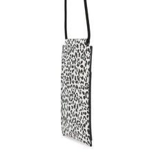 将图像加载到图库查看器中，Valentino Garavani VLTN Logo Pochette Leopard White/BlackWY0P0T13MHK Leather
