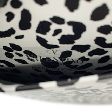 将图像加载到图库查看器中，Valentino Garavani VLTN Logo Pochette Leopard White/BlackWY0P0T13MHK Leather
