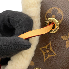 将图像加载到图库查看器中，LOUIS VUITTON Neonoe BrownM46319 Monogram Shearling Size BB
