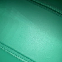 将图像加载到图库查看器中，HERMES Lindy Gris Pale/Vert Vertigo Swift Leather Size 26
