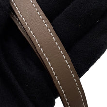 将图像加载到图库查看器中，HERMES Crew Medor Shoulder Strap Etoupe Swift Leather
