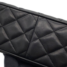 将图像加载到图库查看器中，CHANEL Matelasse fringed chain shoulder bag Black Lambskin
