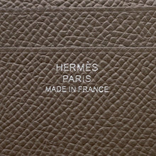 Load image into Gallery viewer, HERMES MC2 Euclid Card Case Etoupe Epsom
