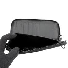Load image into Gallery viewer, LOUIS VUITTON Zippy wallet Vertical NoirM69047 Taurillon Leather
