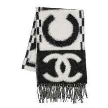 将图像加载到图库查看器中，CHANEL Logo scarf White/BlackAAA478 Cashmere93% Silk7%
